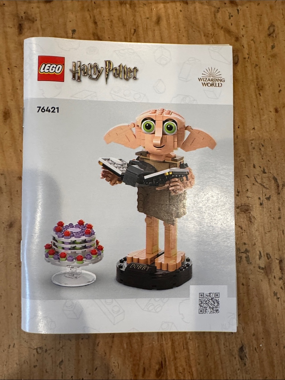 Lego Harry Potter Dobby Figure - Tan, Black, Green - Picture 3 of 4